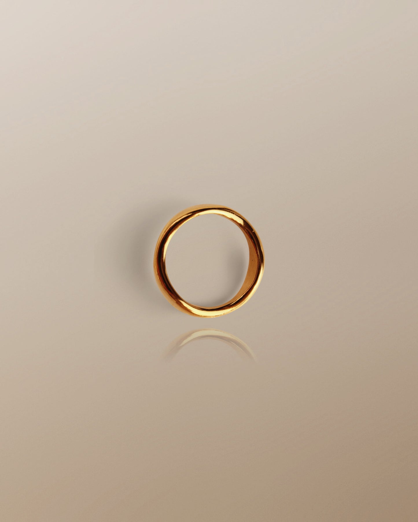 The Molten Minimalist Ring in 18K Gold