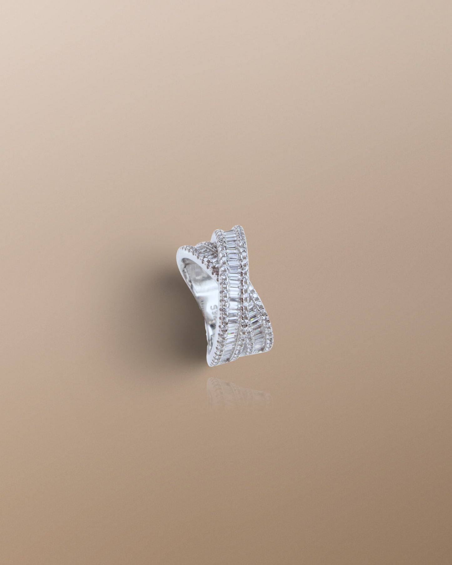The Liora Crossover Baguette Ring in 925 Sterling Silver