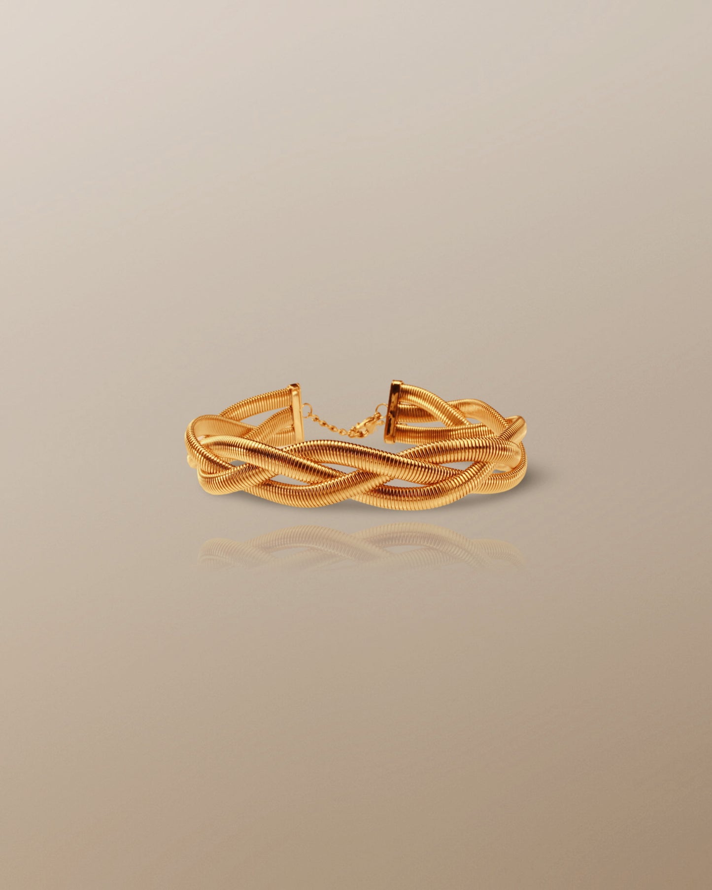 The Zenzi Bold Coiled Layer Choker in 18K Gold