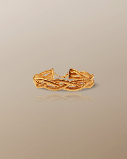 The Zenzi Bold Coiled Layer Choker in 18K Gold