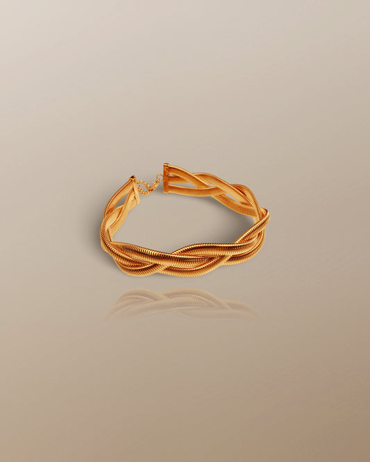 The Zenzi Bold Coiled Layer Choker in 18K Gold
