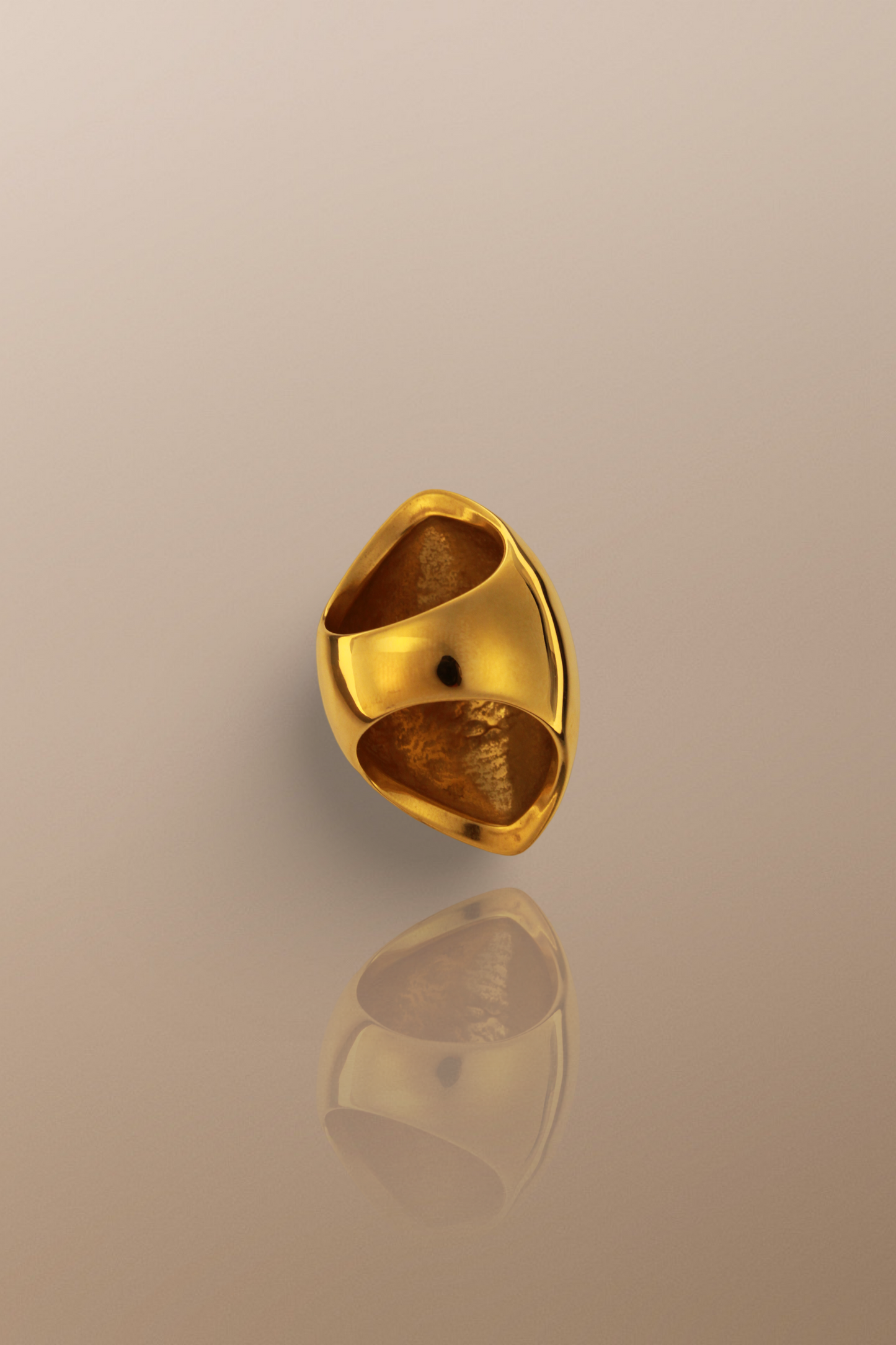 The Prism Bold Chunky Dome Ring in 18K Gold