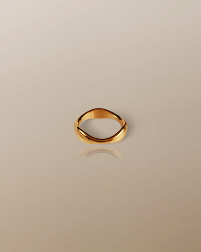 The Molten Minimalist Ring in 18K Gold