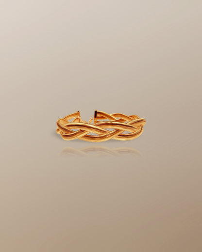 The Zenzi Bold Coiled Layer Choker in 18K Gold