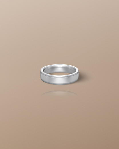 The Ezel Minimalist Ring in 925 Sterling Silver