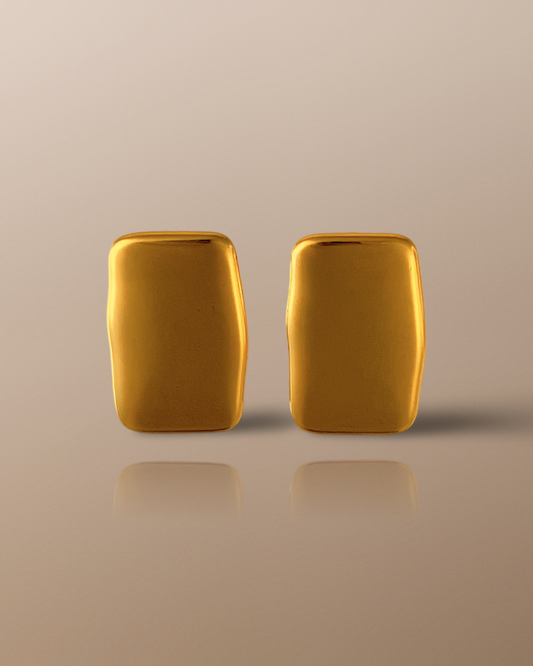 The Omari Pillow Stud Earrings in 18K Gold