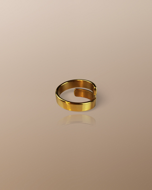 Open Looped Stacking Ring in 18K Gold