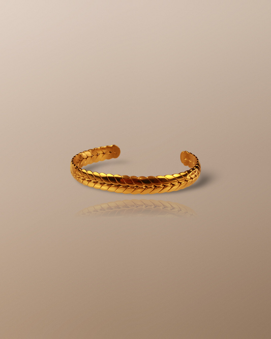Brandy Adjustable Bangle in 18K Gold