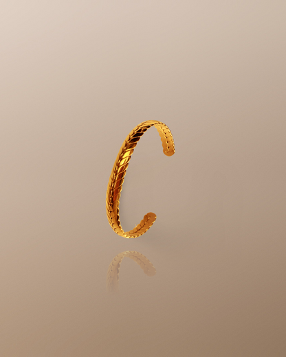 Brandy Adjustable Bangle in 18K Gold