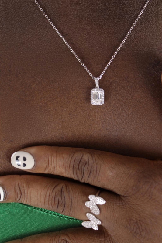 The Zuri (1.0ct) Moissanite Pendant Necklace in White Gold