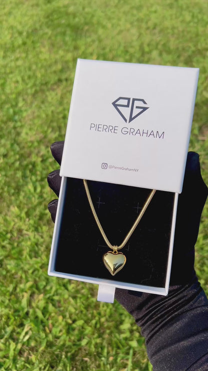 The Gilded Heart Pendant Necklace in 18K