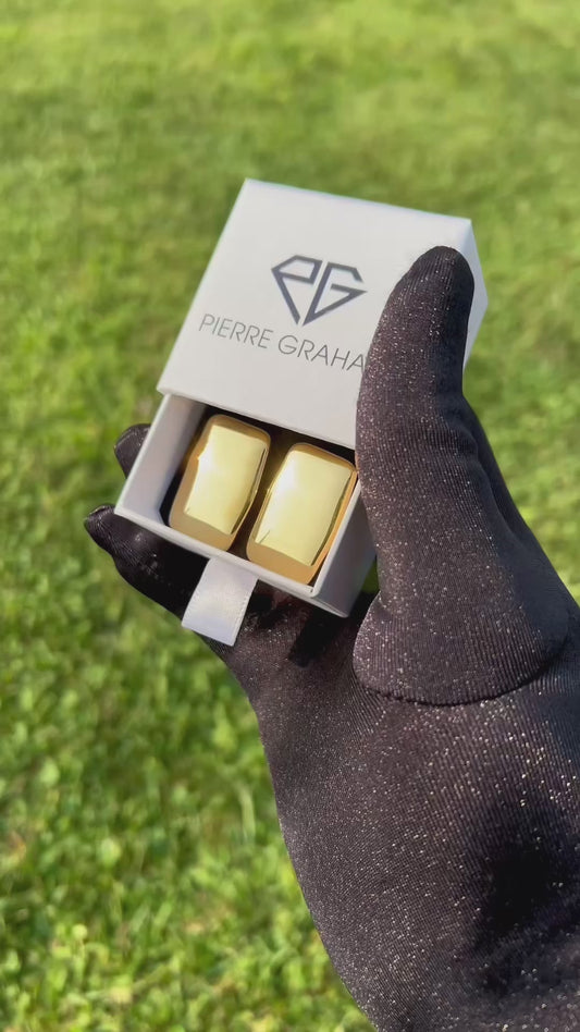 The Omari Pillow Stud Earrings in 18K Gold